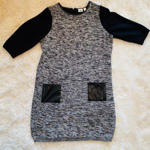 Cato Plus  3/4 sleeve sweater dress w/pockets.
